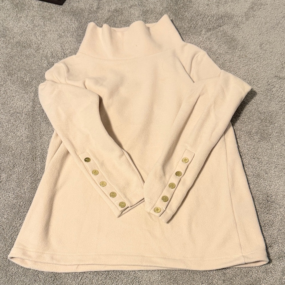 NWOT Dudley Stephens Cream Vello Fleece with Button Accents